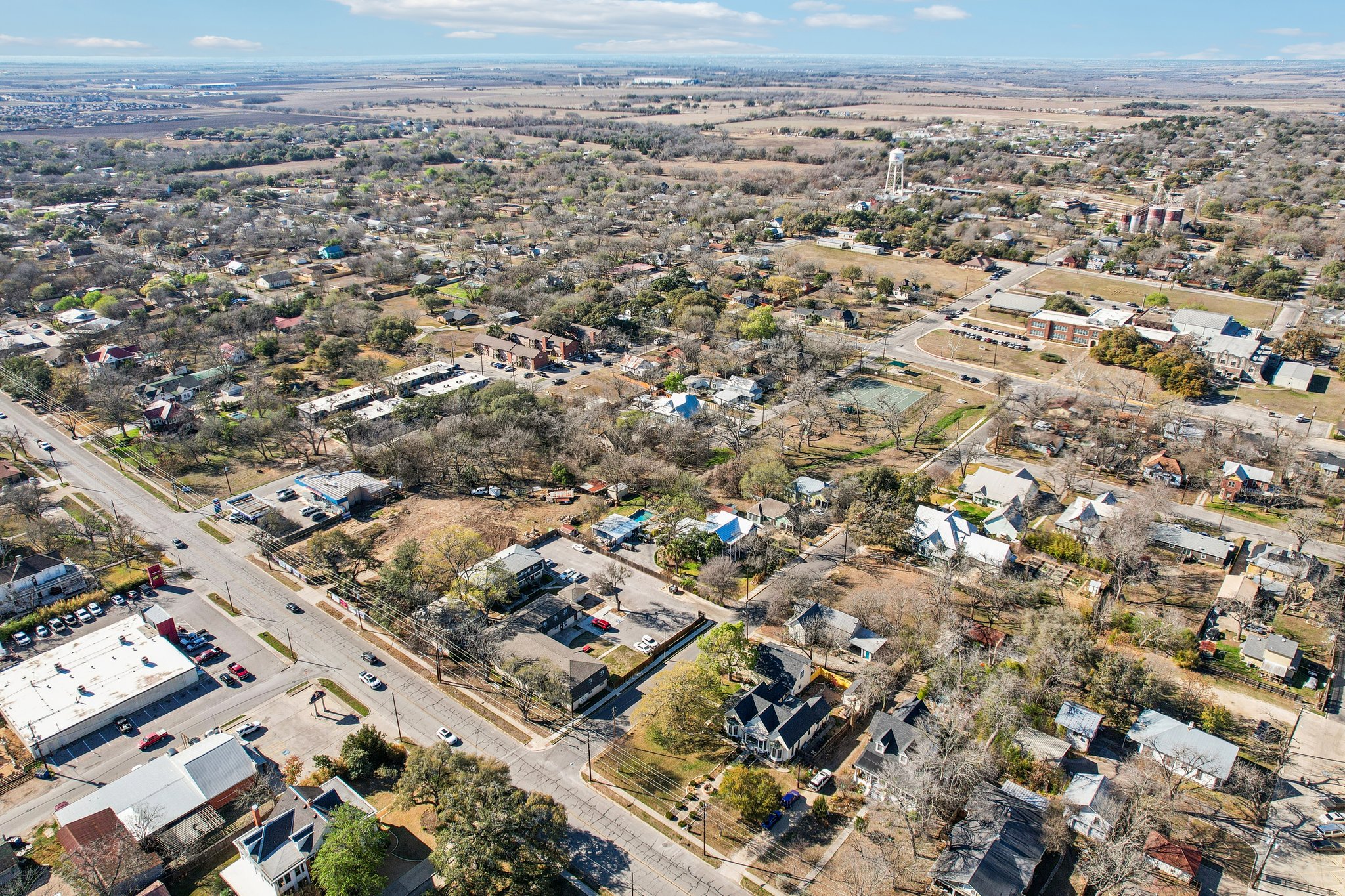 W San Antonio St-S0303-069.jpg