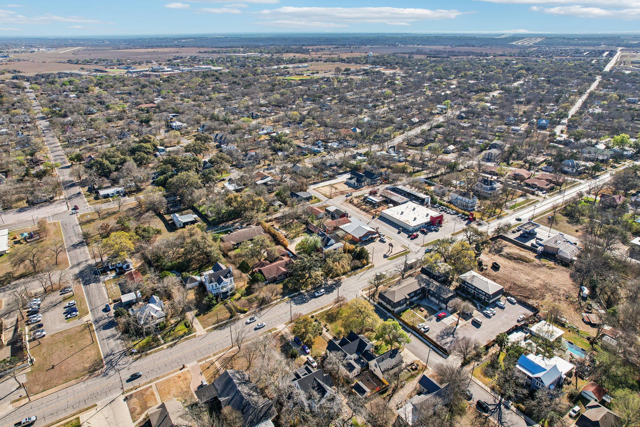 W San Antonio St-S0303-073.jpg