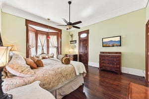 W San Antonio St-S0303-028.jpg