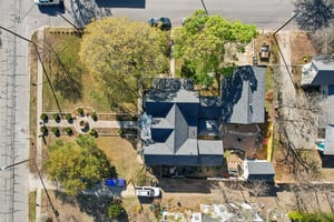 W San Antonio St-S0303-066.jpg