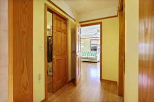  Photo 31