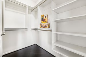 Walk-in Closet