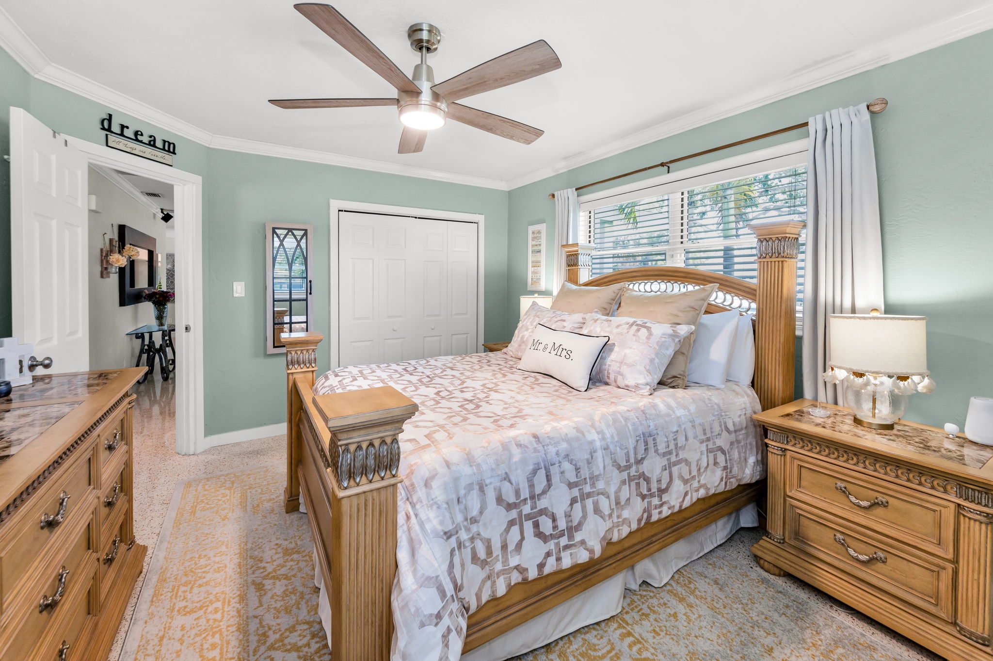 Bedroom1b