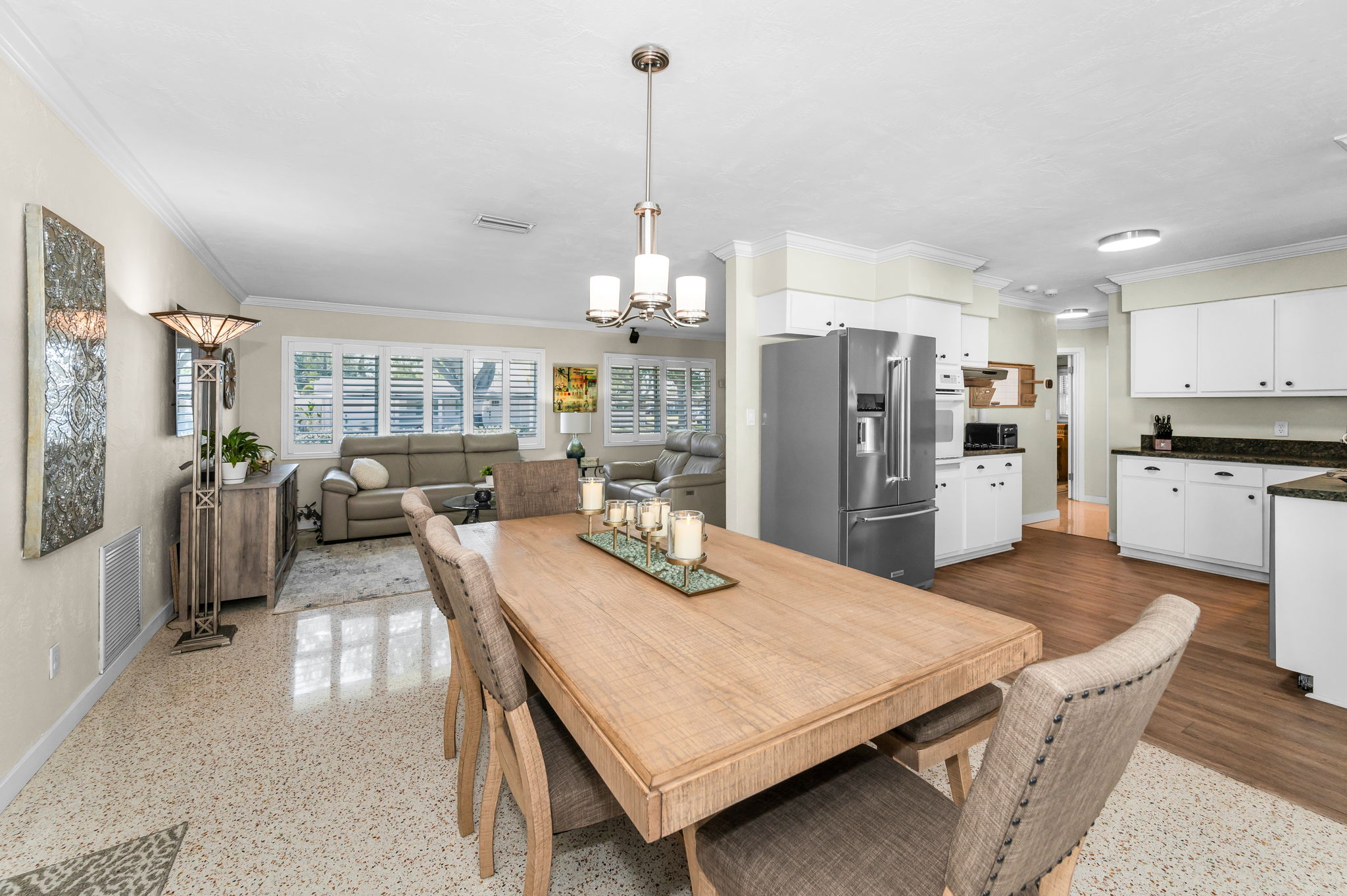 Dining Room3