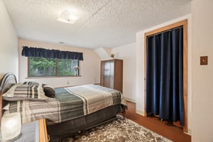 SE 22nd Dr-S0809-037.jpg