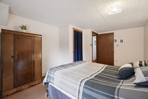 SE 22nd Dr-S0809-038.jpg