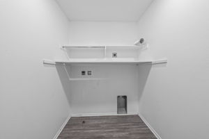  Photo 35