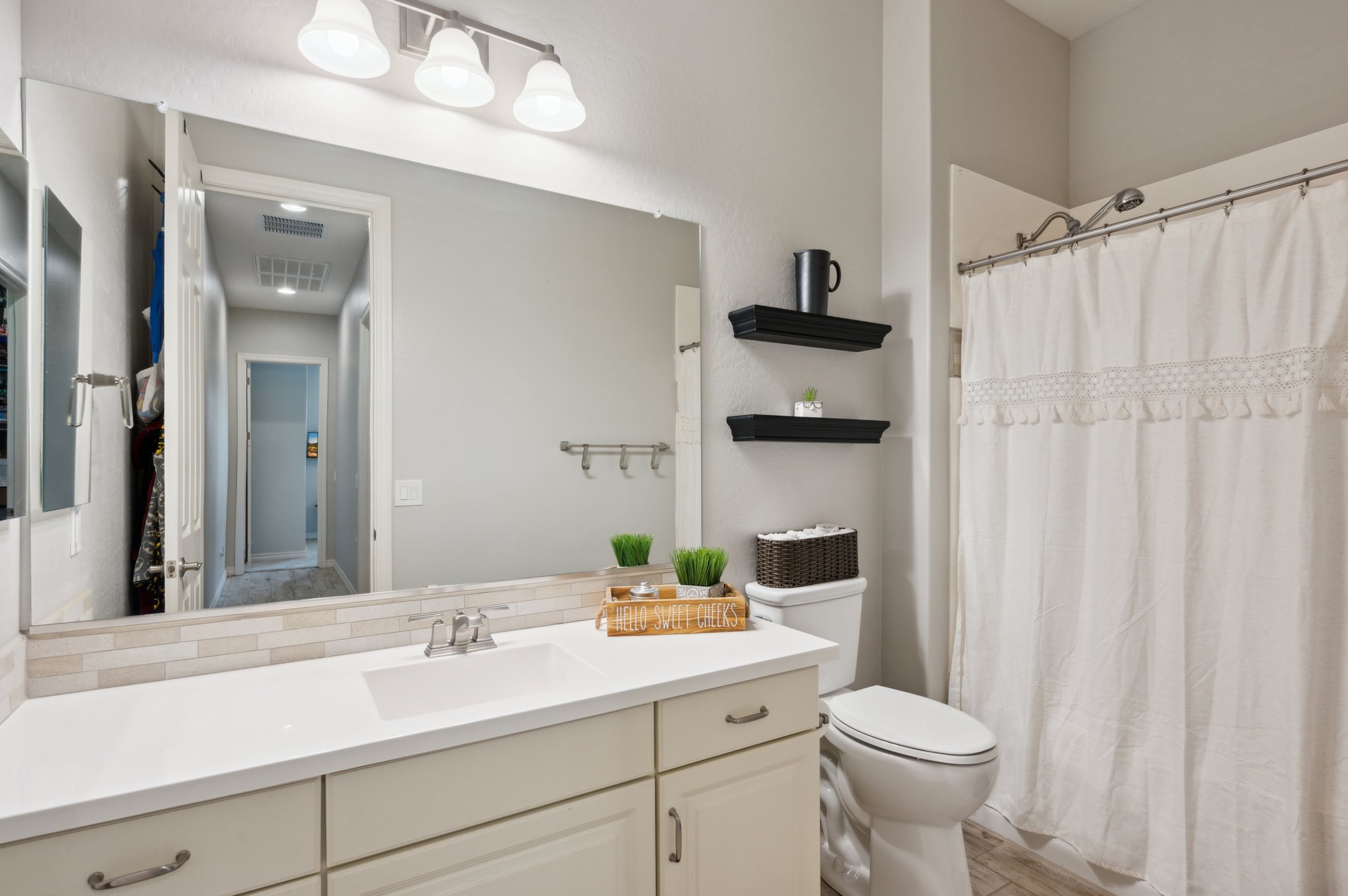 41926 W Sussex Dr - 028.jpg