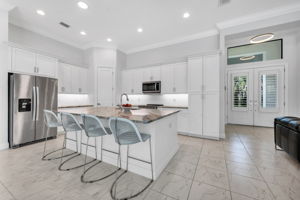 Breakfast Bar - Kitchen