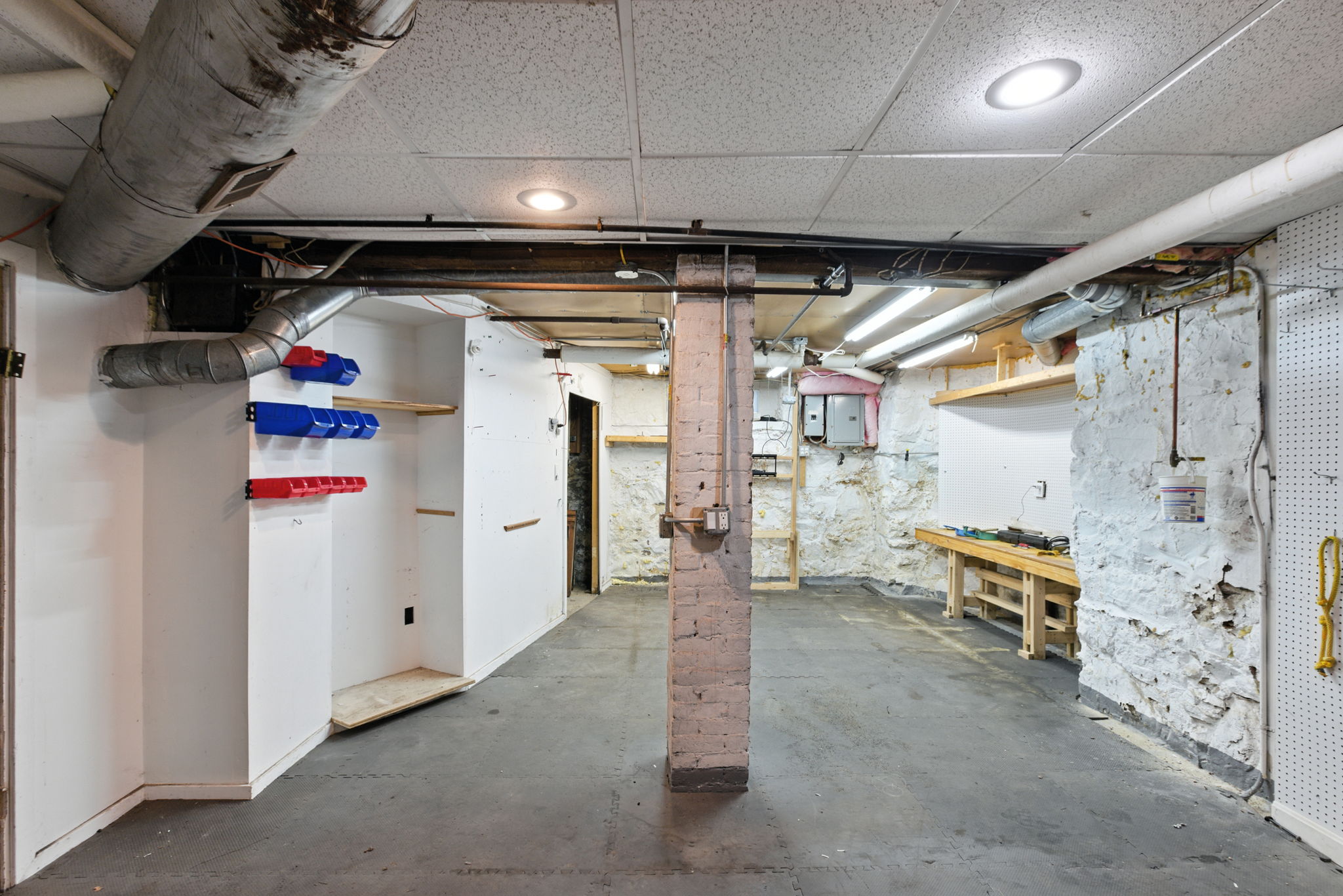  Photo 21