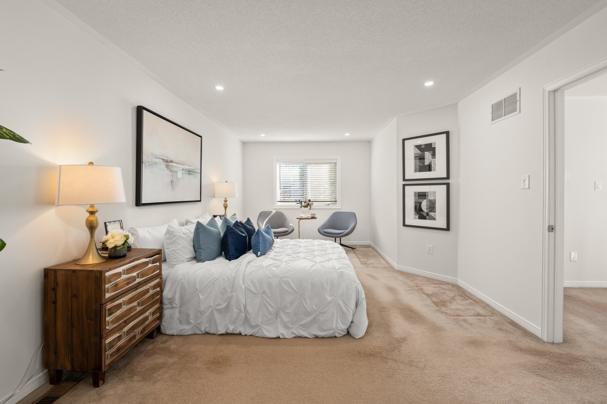 42 Buttonwood Trail Aurora Realty Photo Haus