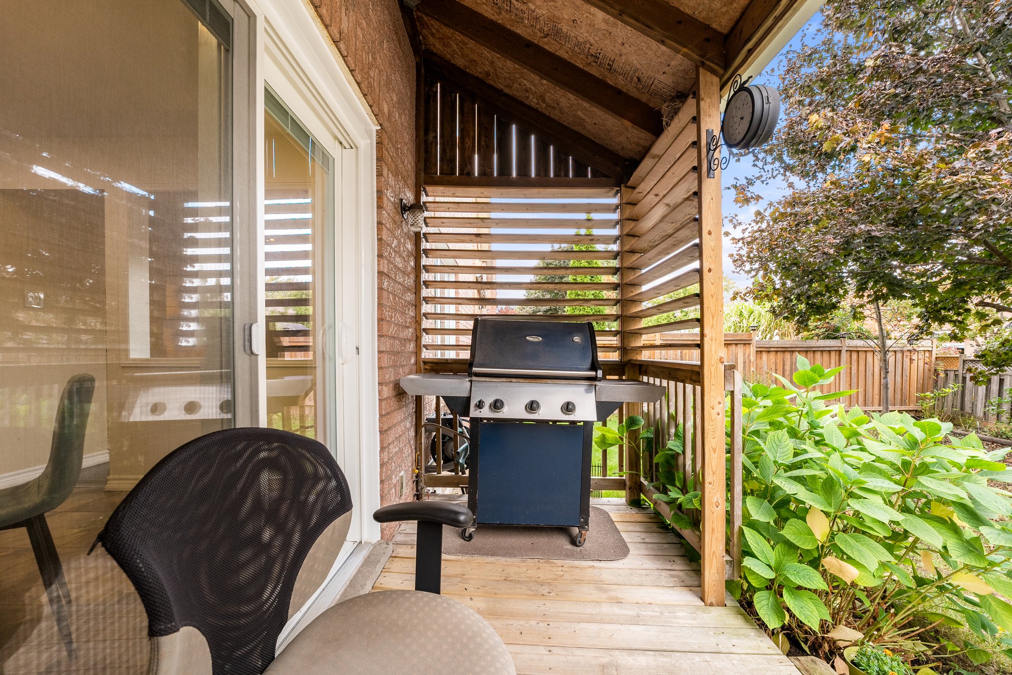 42 Buttonwood Trail Aurora Realty Photo Haus