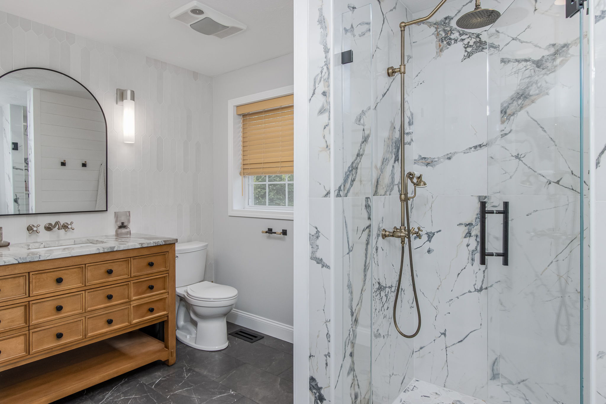 BedroomPrimaryBath-1
