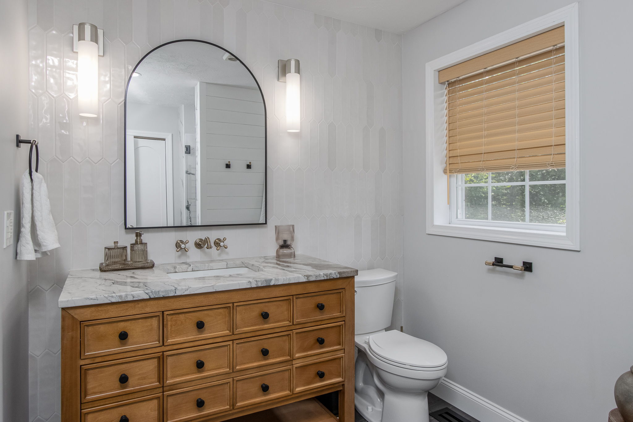 BedroomPrimaryBath-2