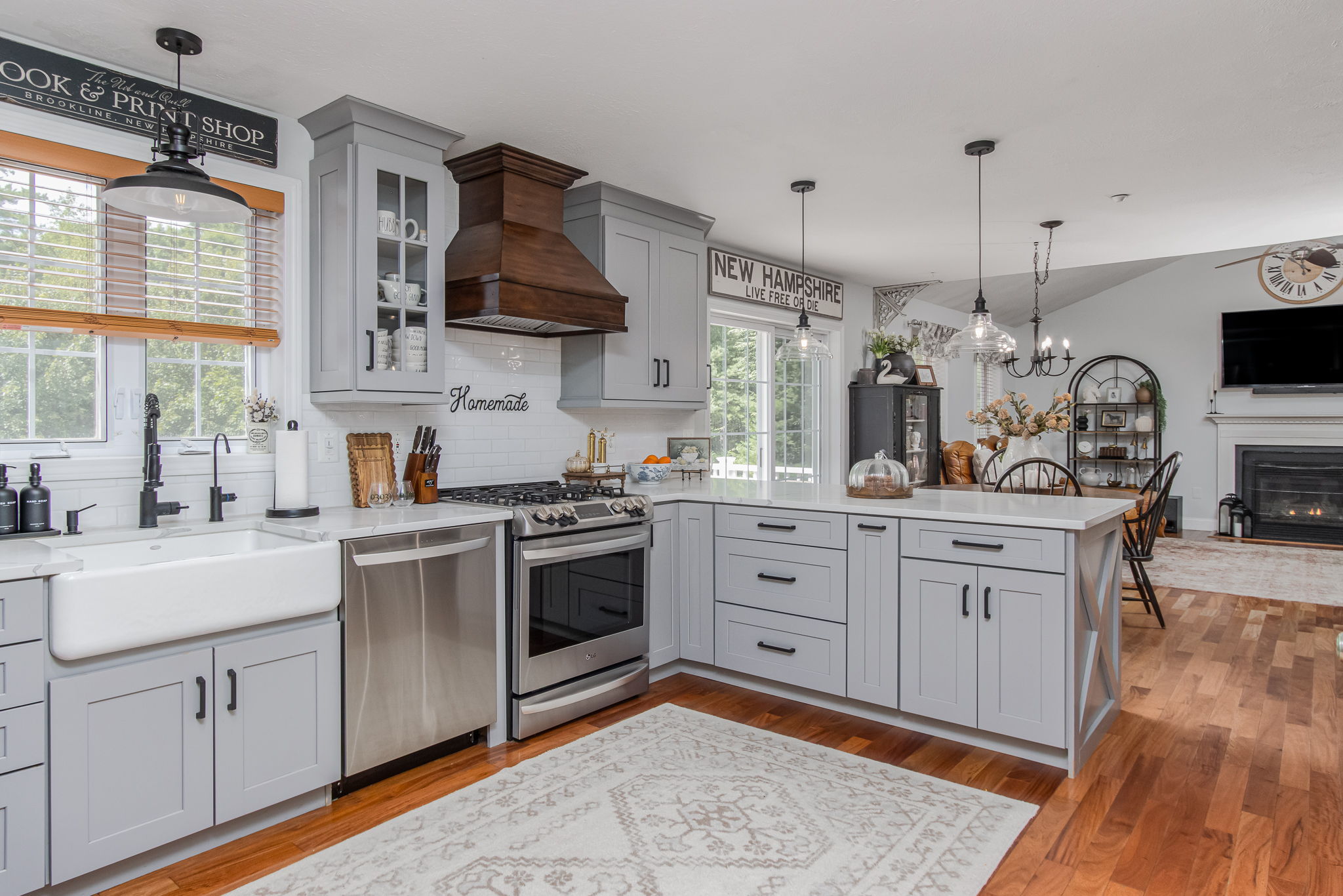 KitchenBreakfastArea-5