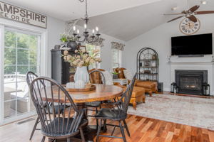 KitchenBreakfastArea-3