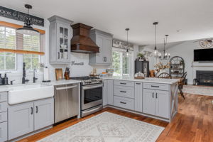 KitchenBreakfastArea-5
