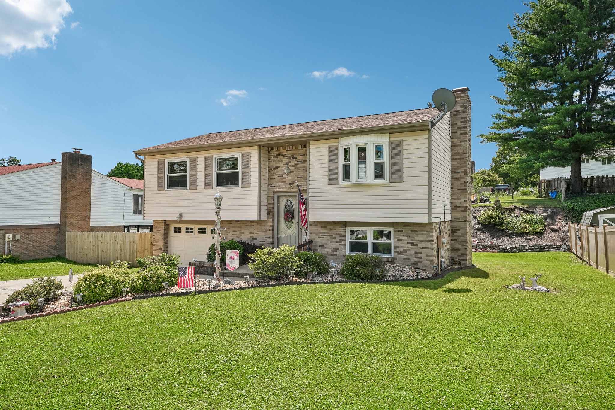 Fitch Ln-S2406-002.jpg