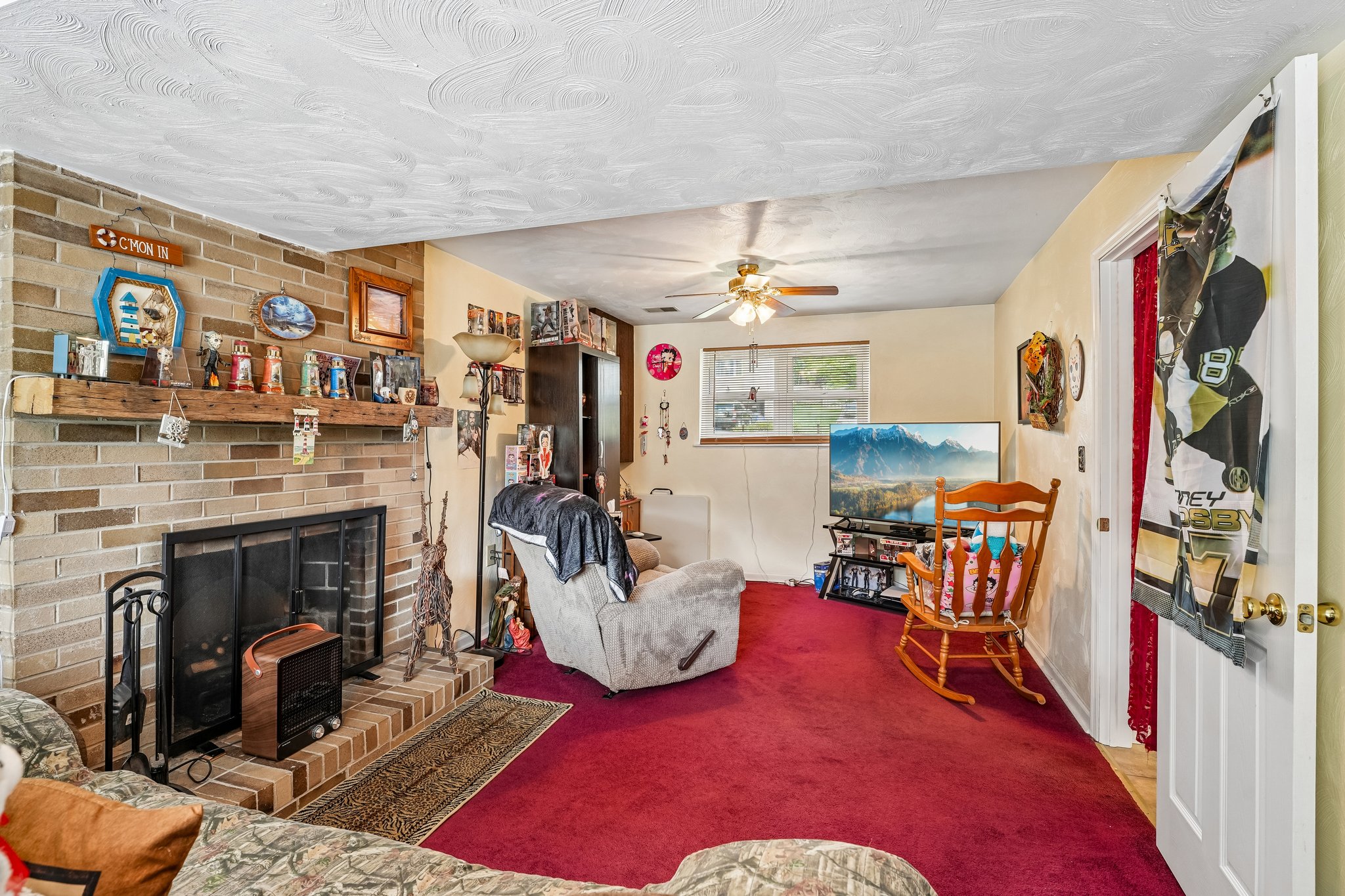 Fitch Ln-S2406-008.jpg