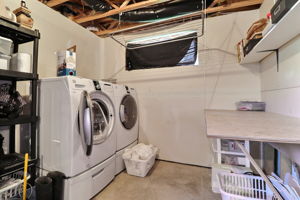  Photo 32