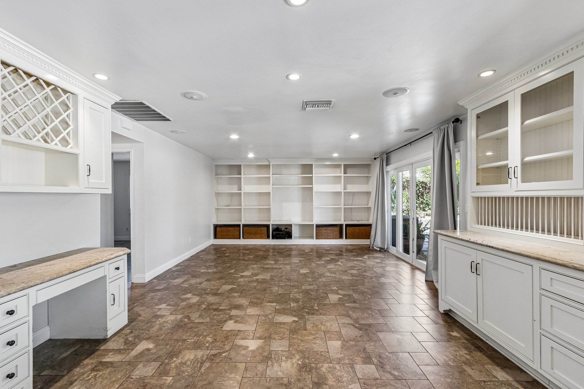 Kanan Rd-S2207-019.jpg