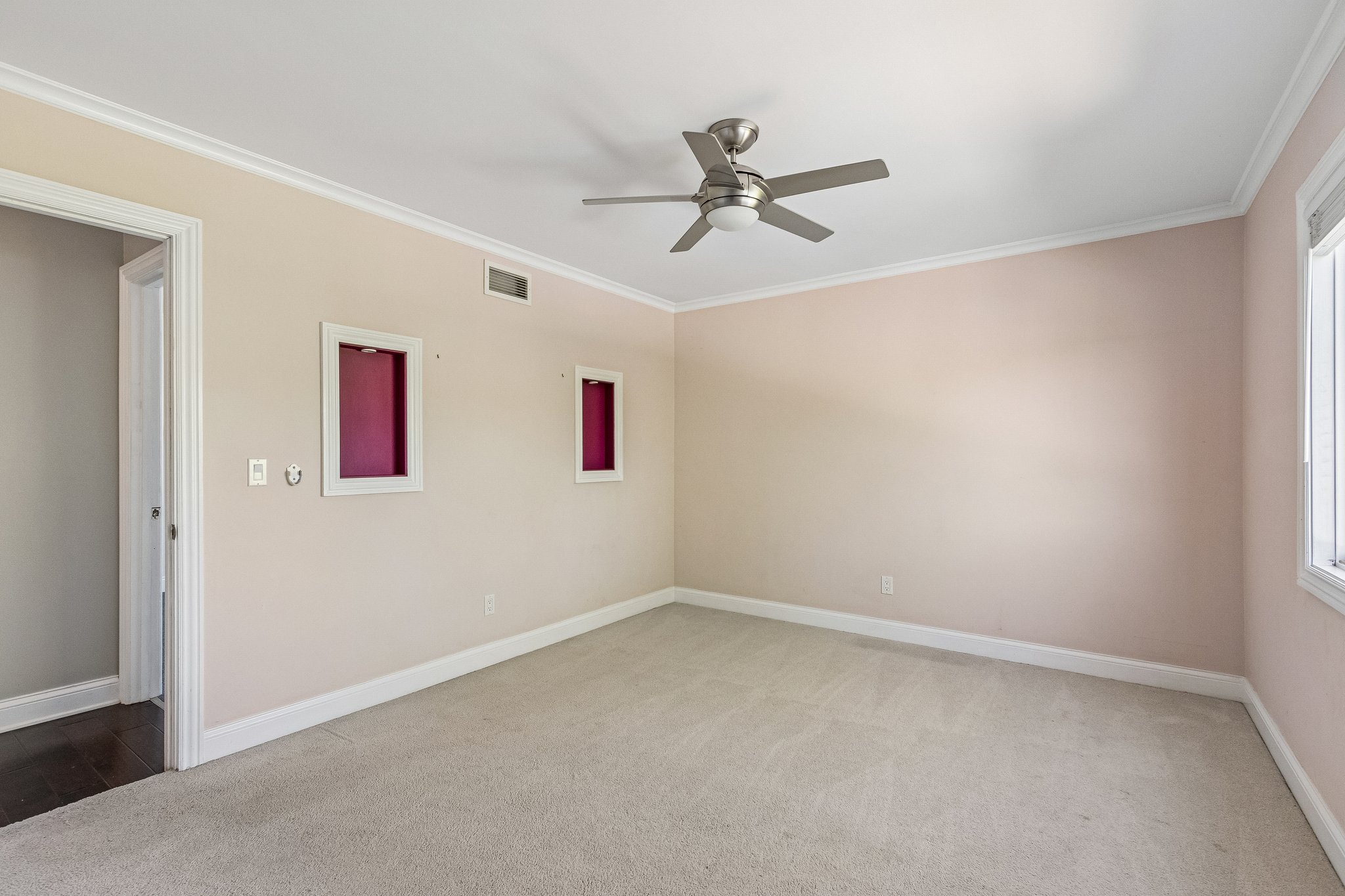 Kanan Rd-S2207-051.jpg