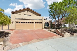 Kanan Rd-S2207-002.jpg