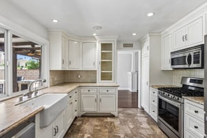 Kanan Rd-S2207-014.jpg
