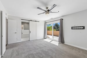 Kanan Rd-S2207-033.jpg