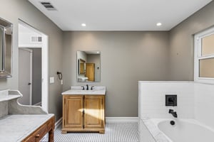 Kanan Rd-S2207-036.jpg