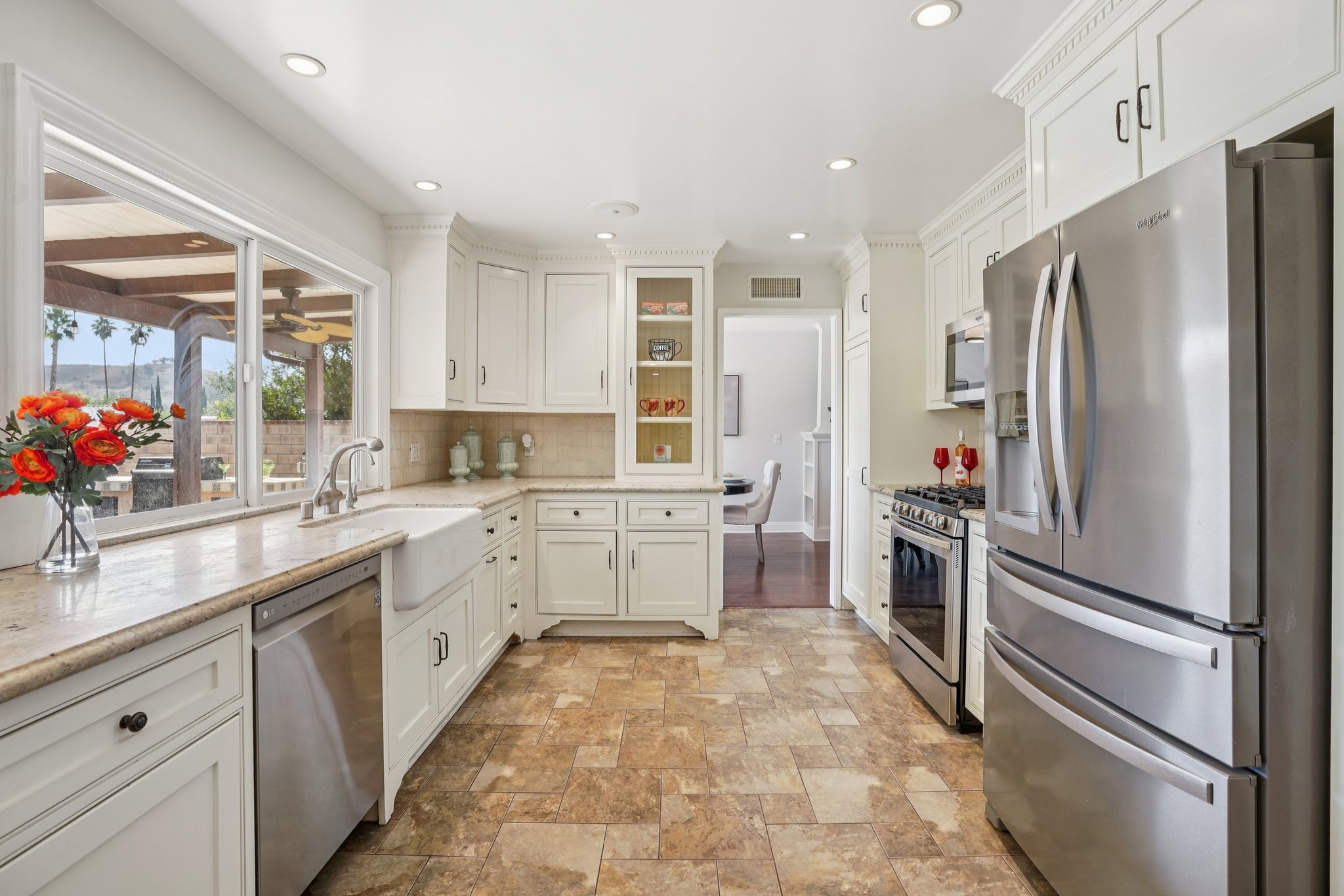 Kanan Rd-L0810-024.jpg