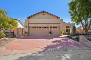 Kanan Rd-L0810-001.jpg