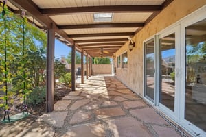 Kanan Rd-L0810-056.jpg