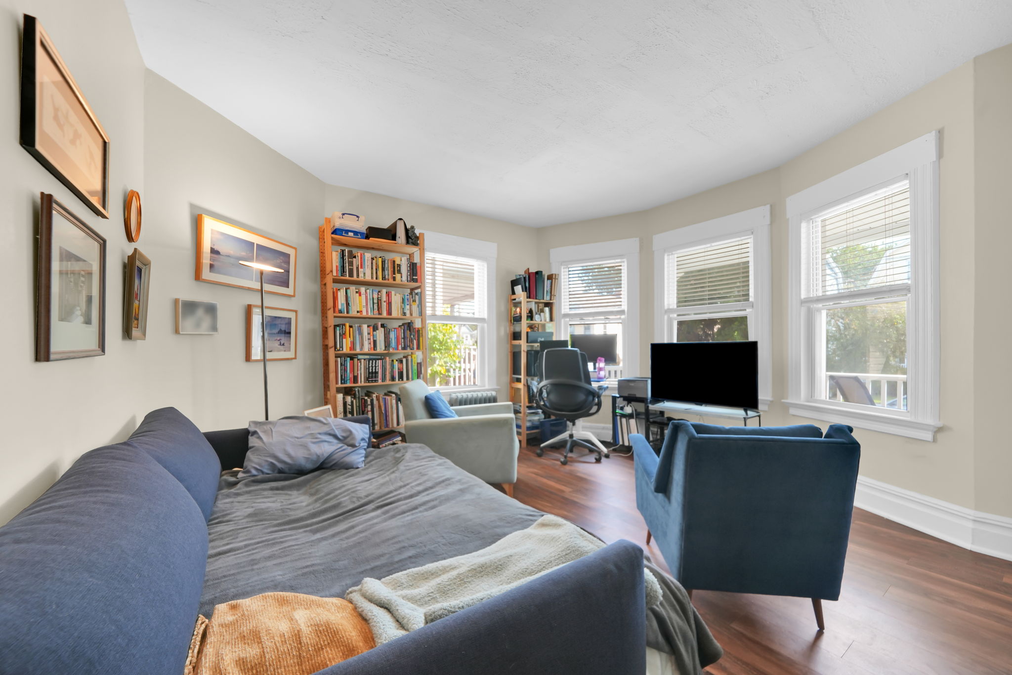  Photo 7