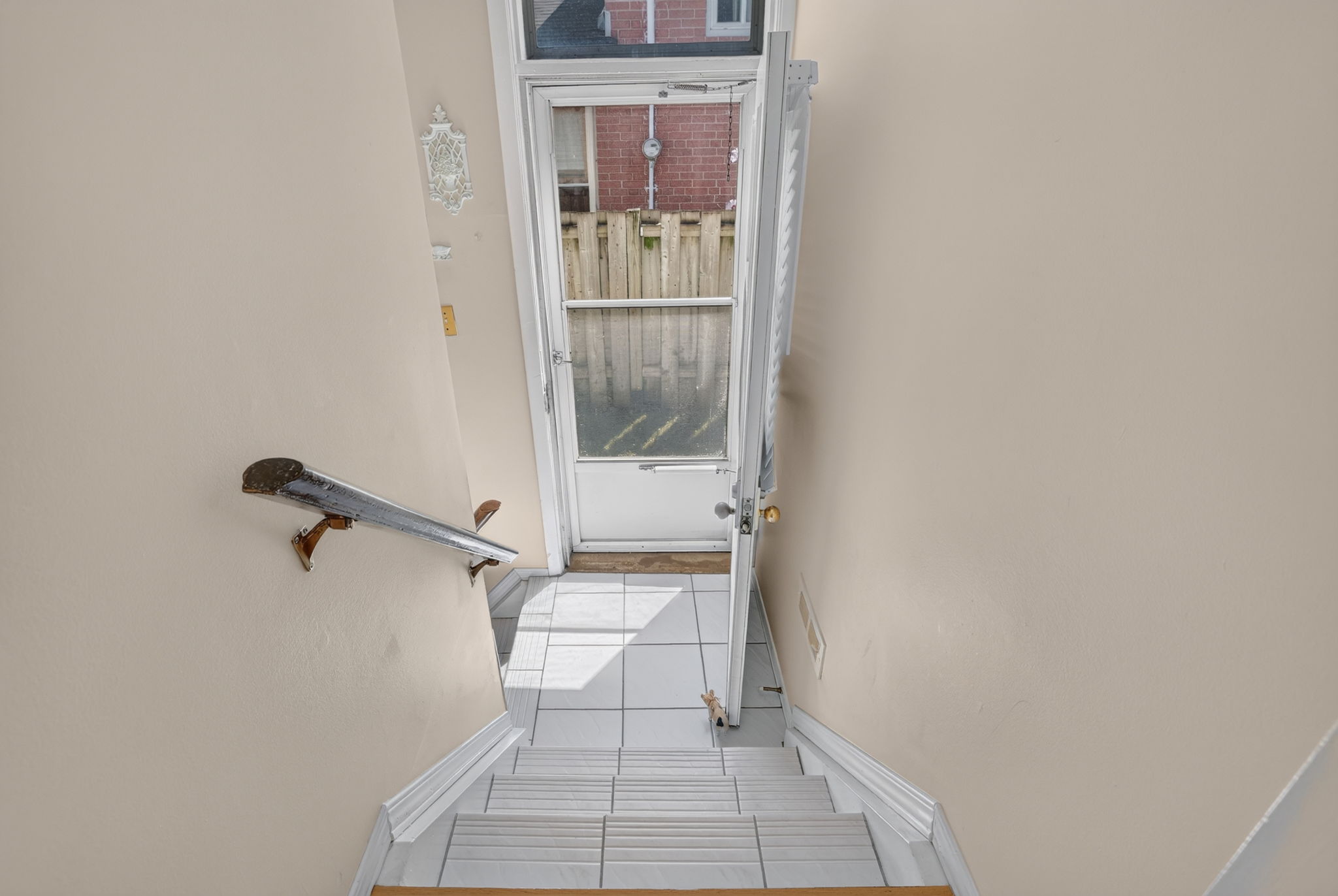  Photo 45