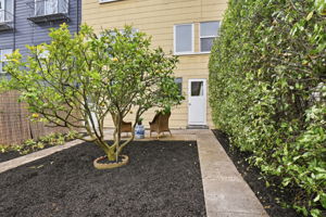047_F8_42 Seminole Ave