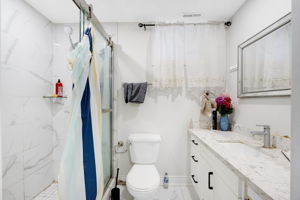  Photo 35