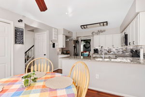  Photo 23