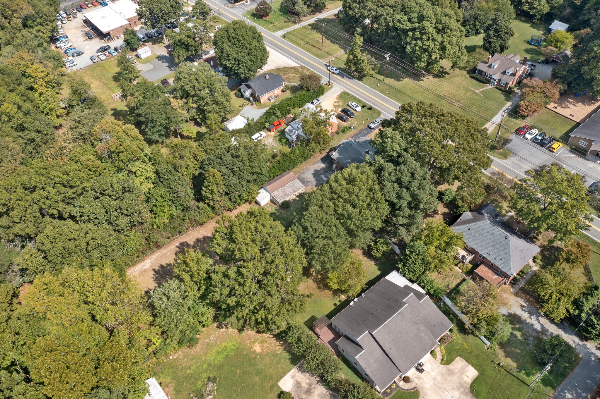 420 Alamance Rd, Burlington, NC 27215, USA Photo 5