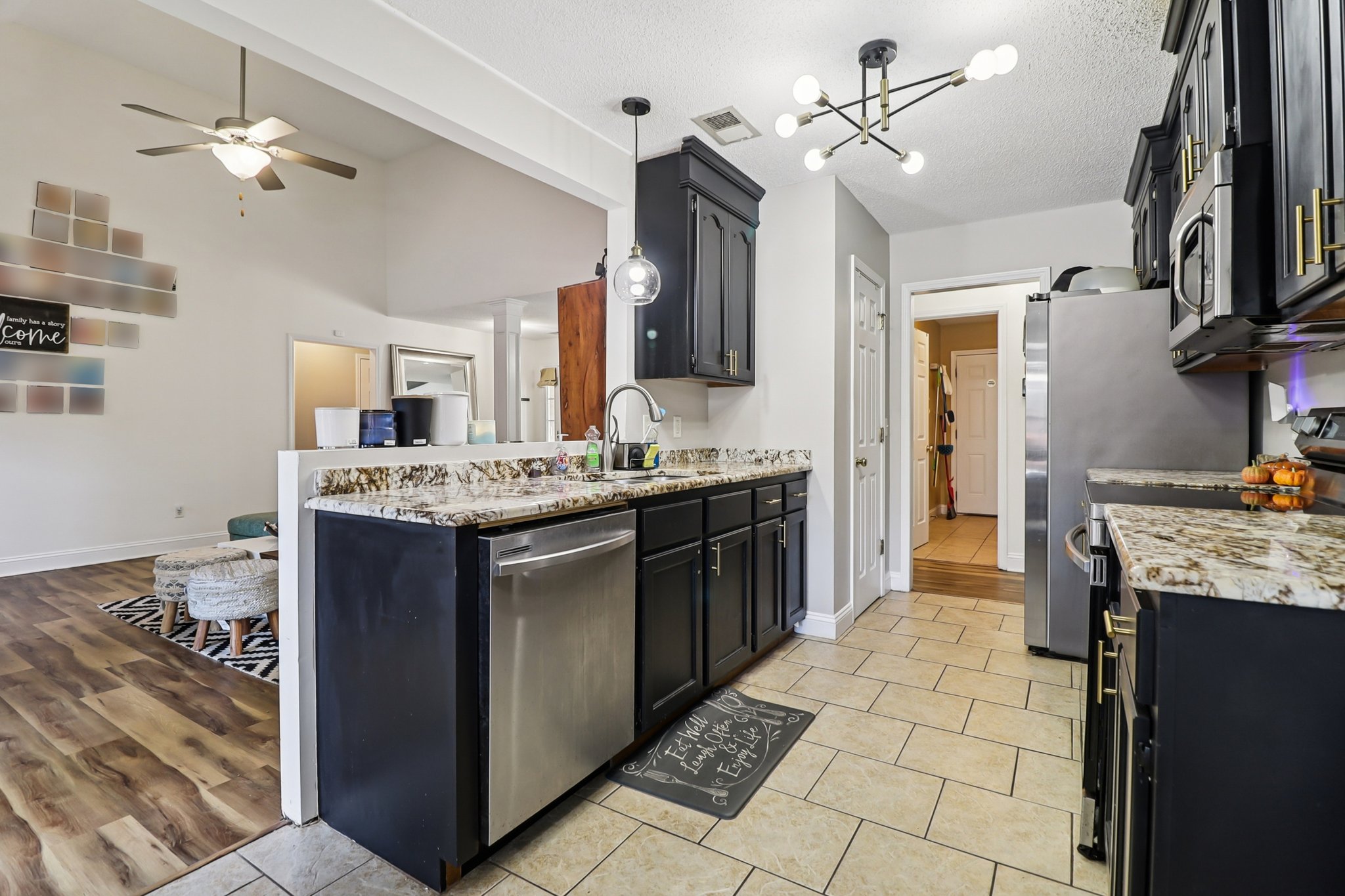 Apple Branch Ct-S3110-011.jpg