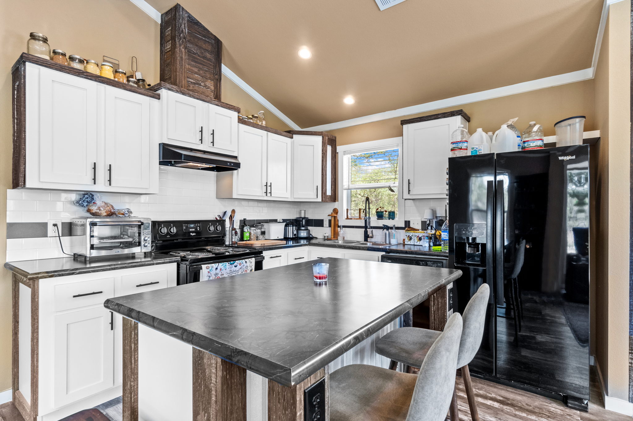 420 Burnett Ranch Rd, Wimberley, TX 78676, USA Photo 55