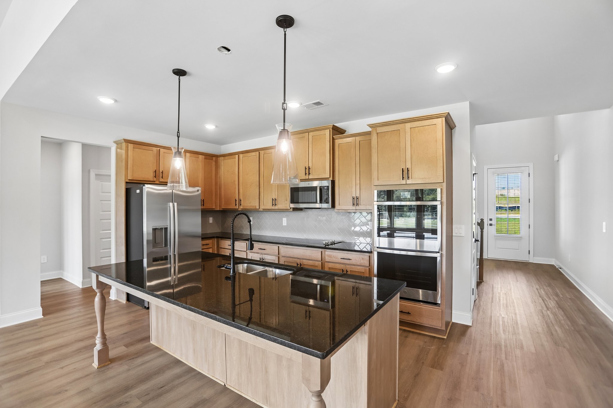 Chelsea Leigh Ave-S0309-012.jpg