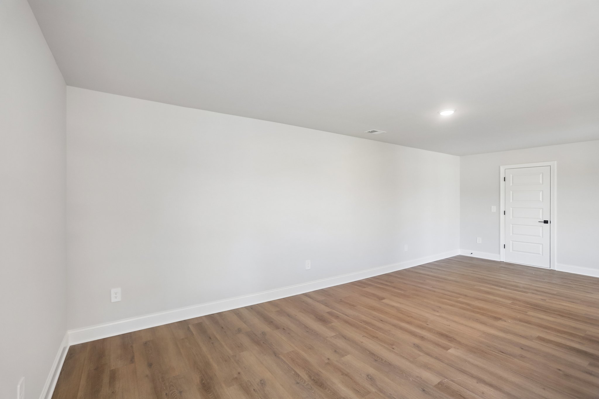 Chelsea Leigh Ave-S0309-025.jpg