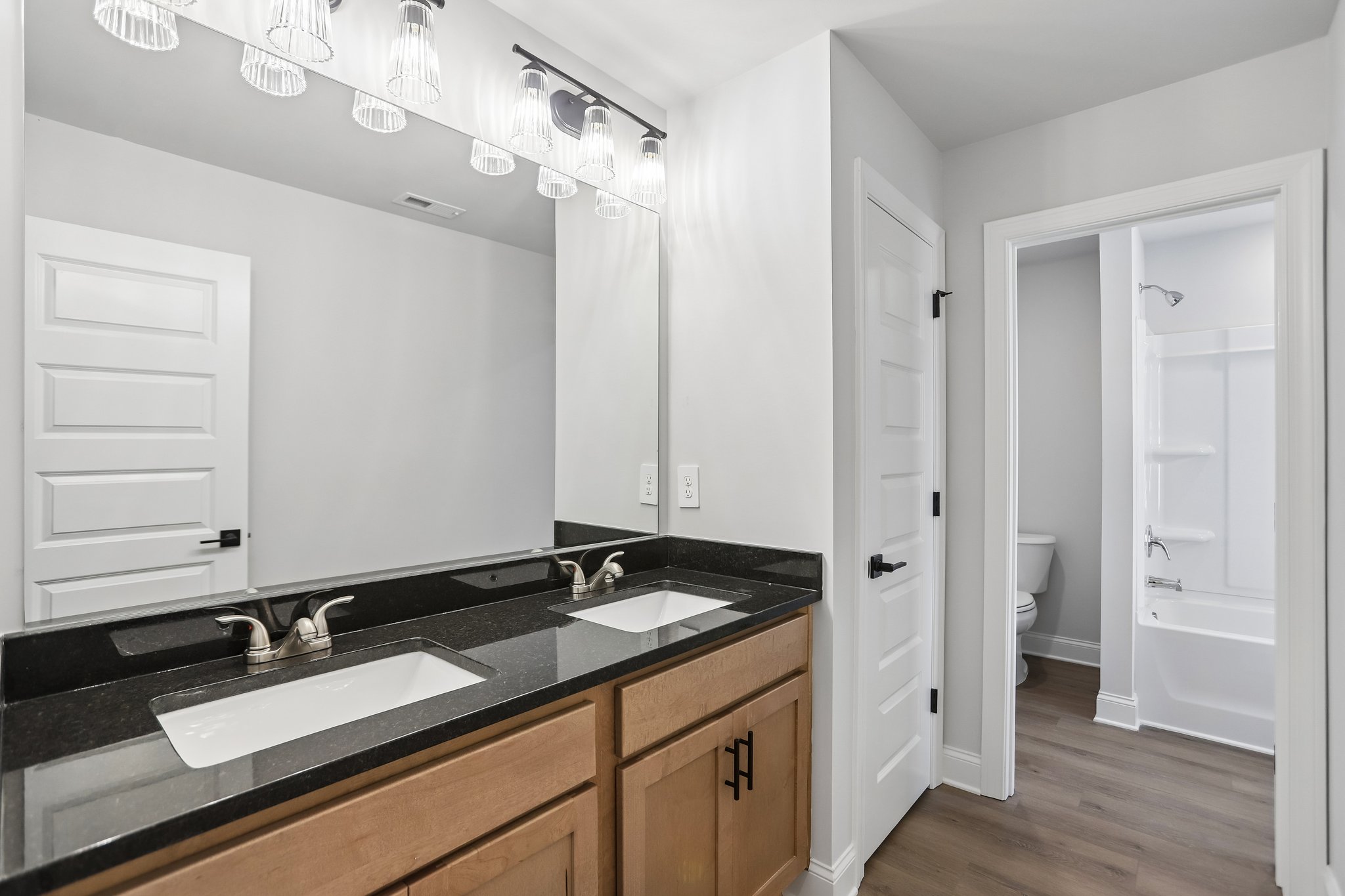 Chelsea Leigh Ave-S0309-034.jpg