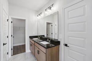 Chelsea Leigh Ave-S0309-023.jpg