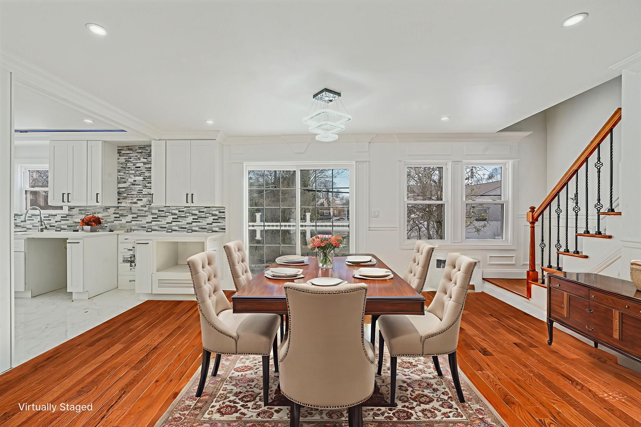 18602 Final 0031 virtually staged.jpeg