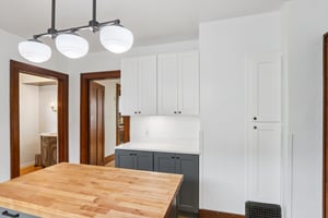 E Lake St-S2409-029.jpg