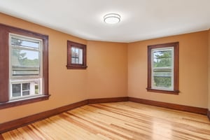 E Lake St-S2409-042.jpg
