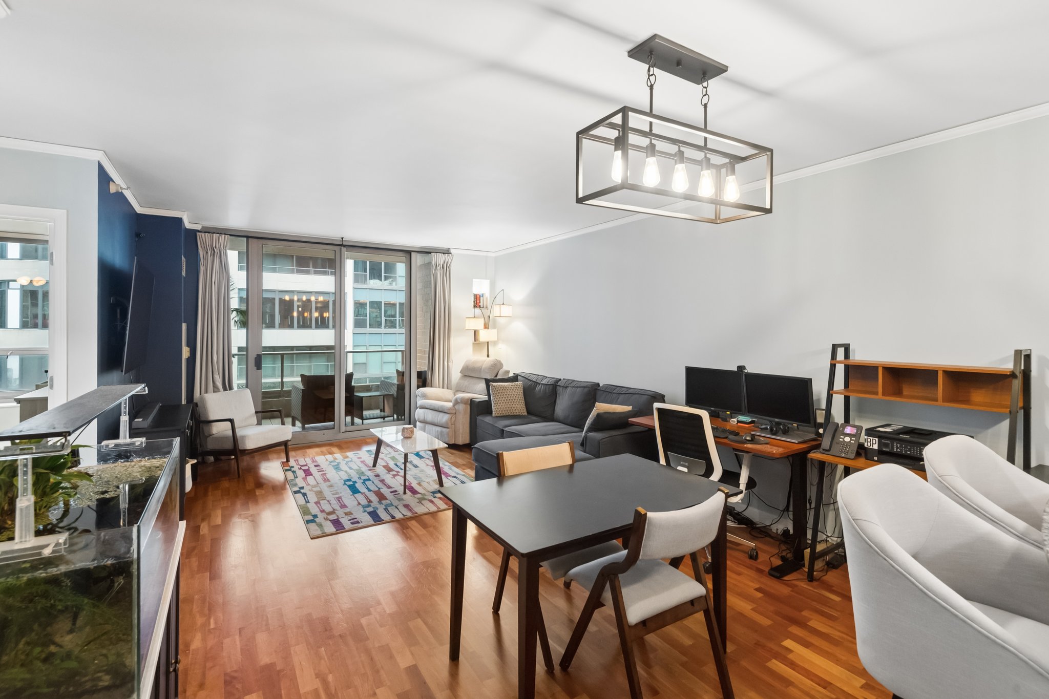 420 E Waterside Dr 907_004.jpg