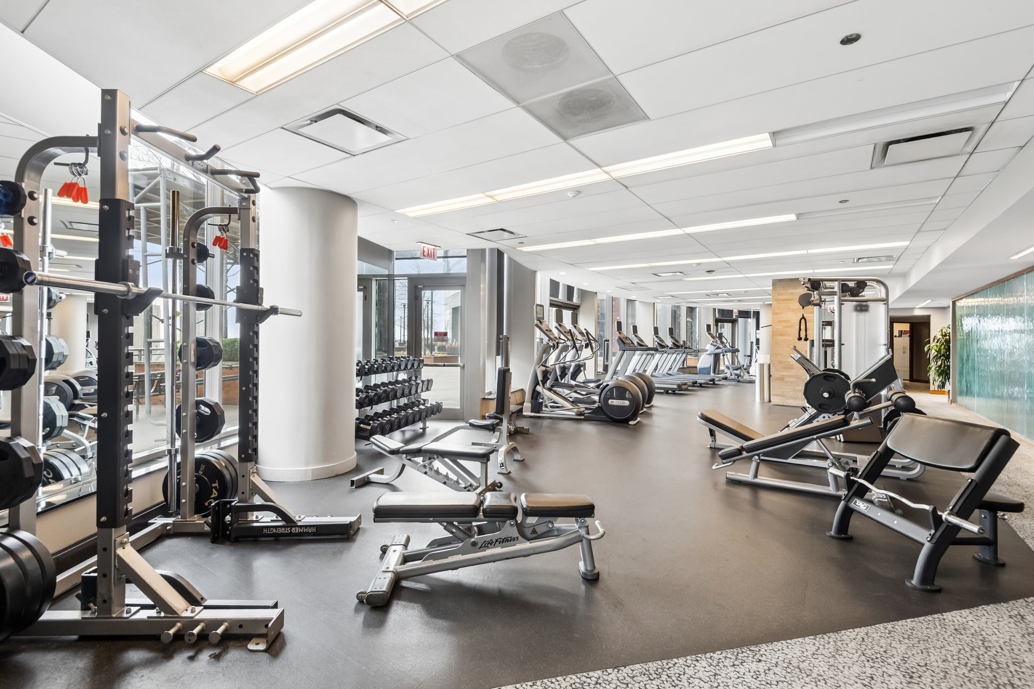 420 E Waterside Dr 907_013.jpg